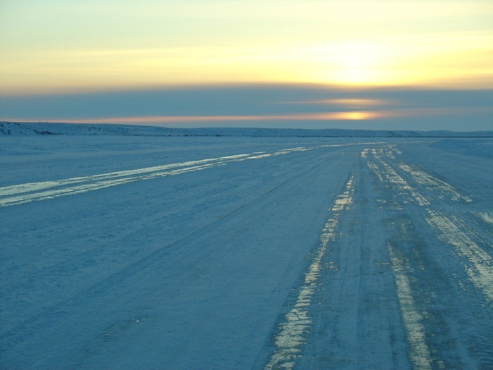 tuktoyaktuk-ice-road5