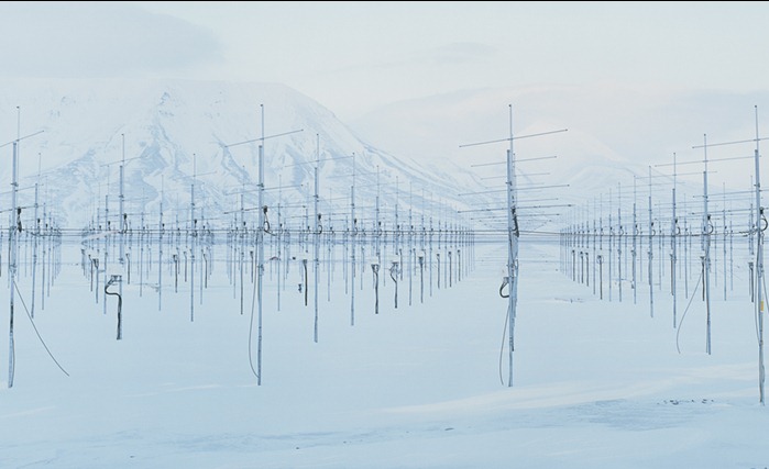 ARCTIC TECHNOLOGY<br /><br />Year of origin 2000	//Sizes 66*200 or 100*300//<br />Technique: C-print on aluminium//<br />Limited edition of 7(+3) or 4(+1) artist copy