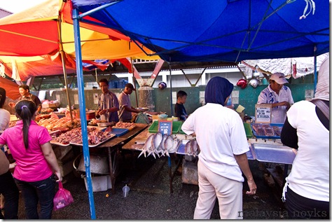 Satok market, kuching 6