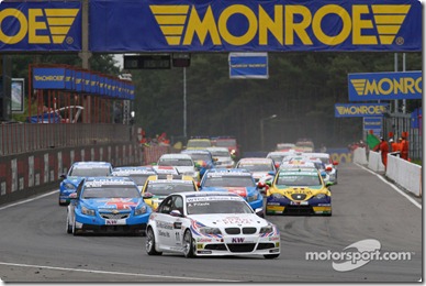 20.06.2010 Zolder, Belgium, Andy Priaulx (GBR), BMW Team RBM, BMW 320si - WTCC, Zolder, Belgium, Rd. 09-10 - www.xpb.cc, EMail: info@xpb.cc - copy of publication required for printed pictures. Every used picture is fee-liable. © Copyright: Photo4 / xpb.cc - LEGAL NOTICE: THIS PICTURE IS NOT FOR ITALY