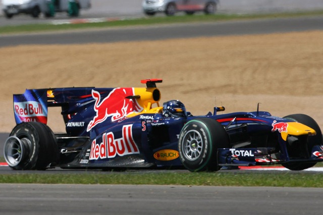 [f1-2010-gb-xp-0630[3].jpg]