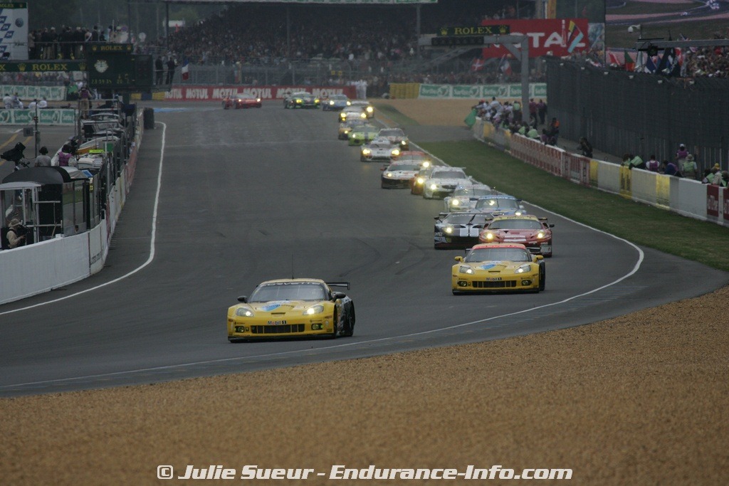 [J5-2010_LeMans_Depart_13[4].jpg]