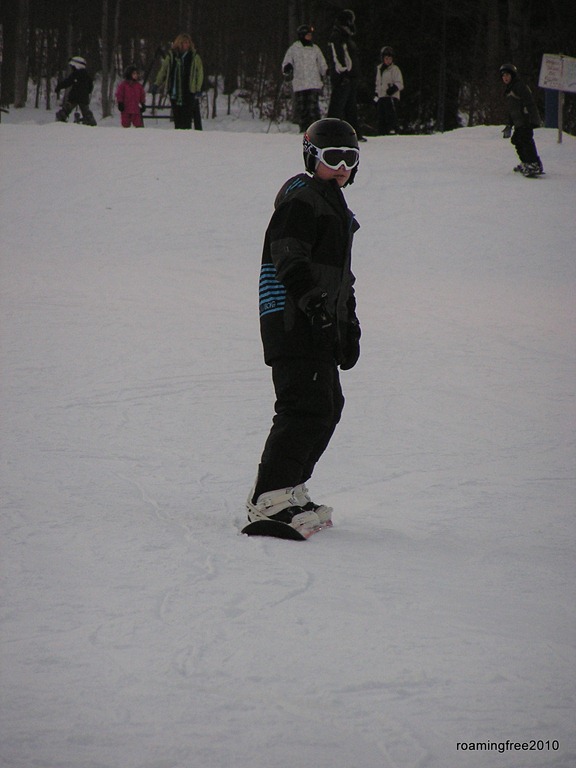 [Rob_snowboarding[3].jpg]