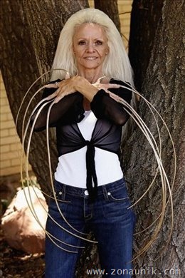 [Longest nail[4].jpg]