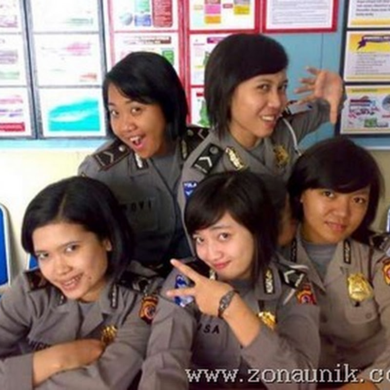 Inilah Wajah  Polwan Indonesia  foto foto gokil dan lucu 