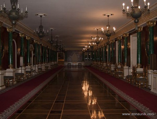 Istana terbesar (4)