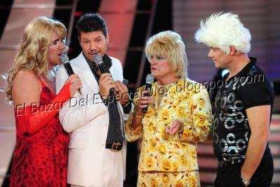 Midachi con Tinelli.png