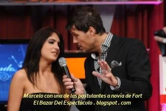 Marcelo con una de las postulantes a novia de Fort.JPG