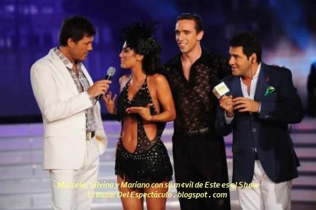 Marcelo, Silvina y Mariano con su m¢vil de Este es el Show.JPG