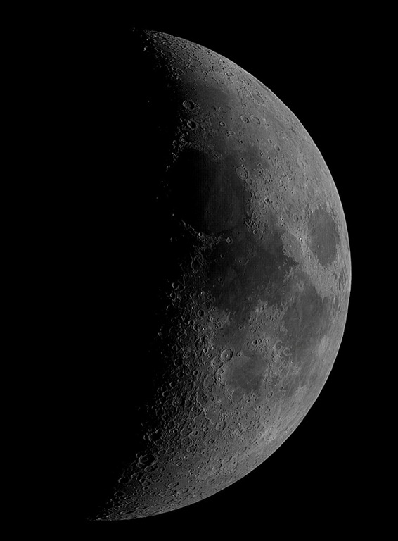 [Moon 9 Apr 2011[2].jpg]