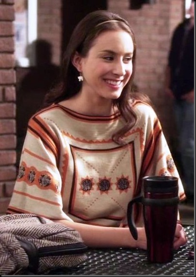 forever-21-retro-tribal-sweater-and-pretty-little-liars-gallery[1]