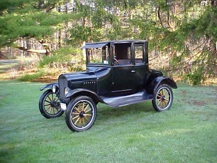 [1925 Ford Model T coupe[3].jpg]
