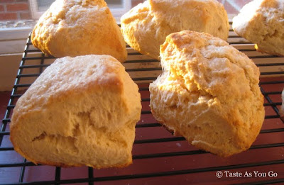Pomegranate Vanilla Scones with Pomegranate Whipped Cream - Photo by Michelle Judd of Taste As You Go