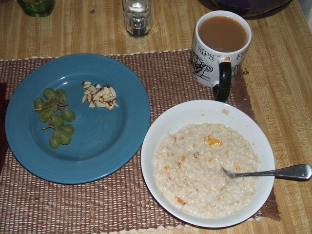 [breakfast afar[6].jpg]