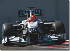 Schumache con la Mercedes ai test Pirelli