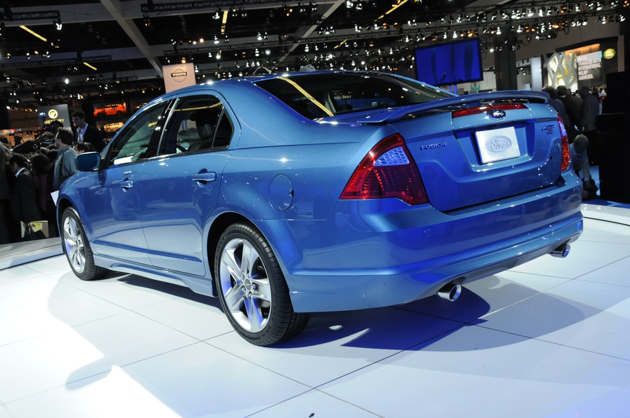 [05_2010_ford_fusion_live[3].jpg]