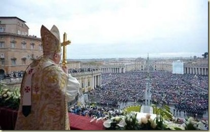 a Benedicto XVI en Pascua