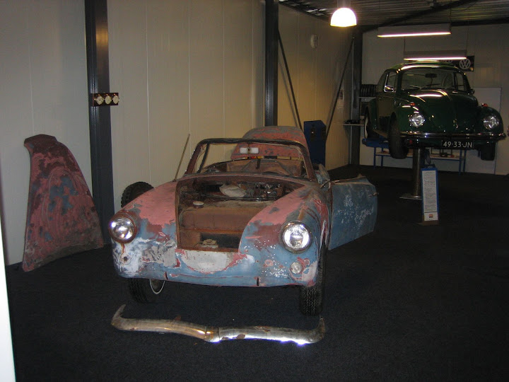 Image may have been reduced in size. Click image to view fullscreen.