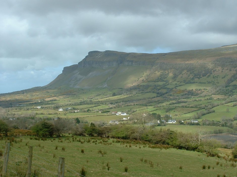 Fotos Gratis Montañas verdes de Irlanda