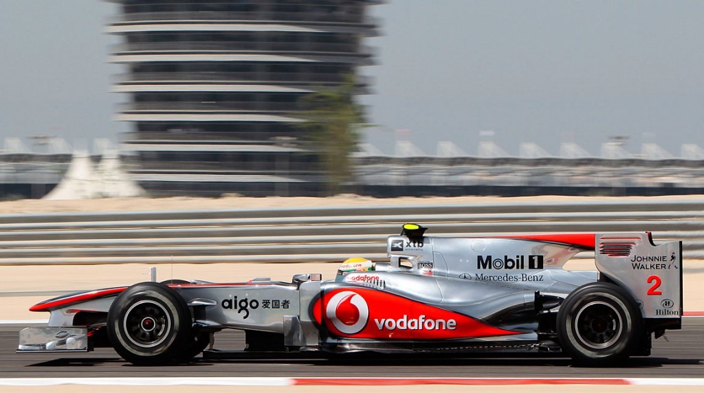 [Lewis-Hamilton-at-the-2010-Bahrain-Grand-Prix[3].jpg]