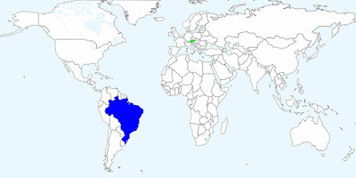 世界地図の素材にも使えそうな 国を色分けして画像をダウンロード