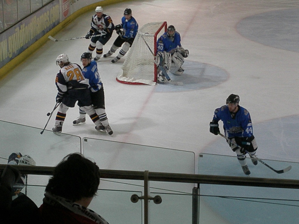 [ice hockey 019[4].jpg]