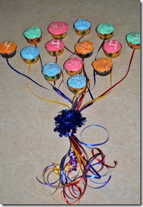 balloon boquet cupcakes