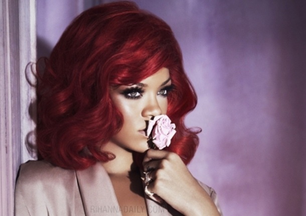 [Rihanna-01082011[4].jpg]