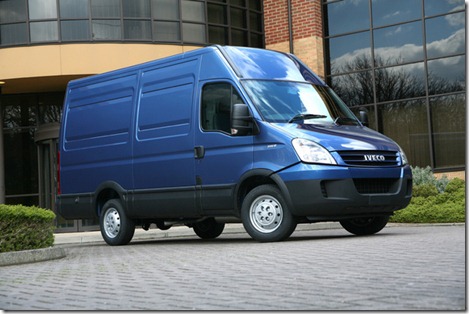 iveco-iveco-daily-keeps-van-operators-heading-in-the-right-direction-iveco-daily-van-388902-FGR