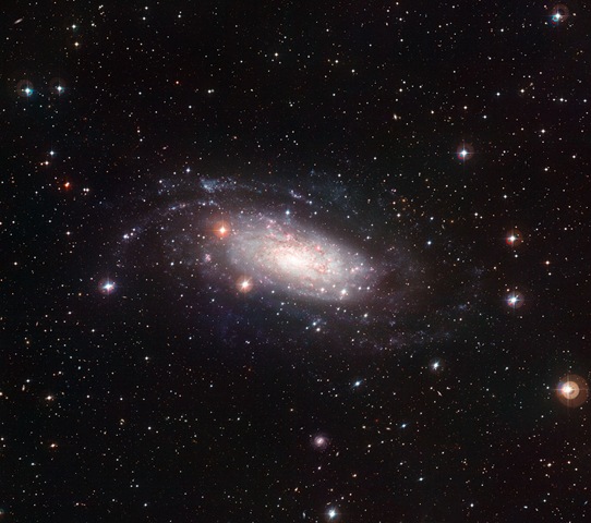 [galáxia espiral NGC 3621[4].jpg]