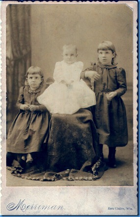 Mamie, Josie, Jessie Reinhard 1892   2