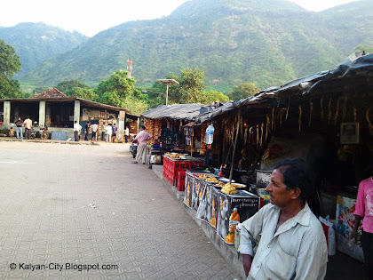 Tea stalls at haji malang