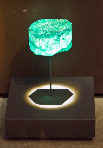 [Gachala Emerald[2].jpg]