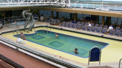 05-empty-pool-area.jpg