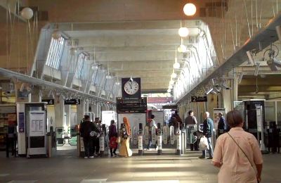 1-robin-uxbridge-station.jpg