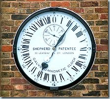 220px-Greenwich_clock_1-manipulated