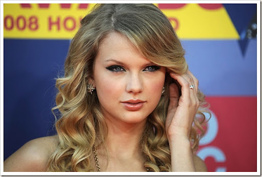 taylor swift haunted album cover. taylor swift haunted album cover. Album punya siapa yang paling