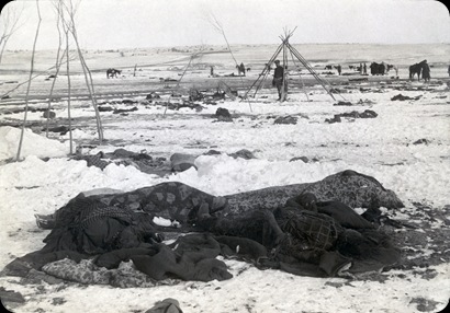 Wounded_Knee_aftermath3