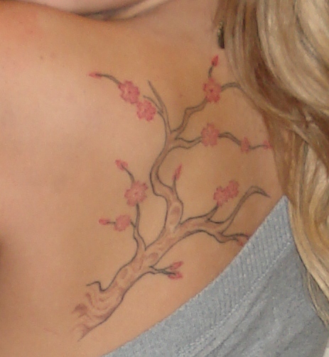 Natural back tattoo Flower back tattoo Women natural flower back tattoo