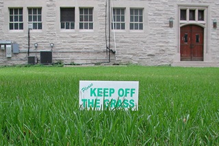 2010.08.02_Grass_Keep_Off