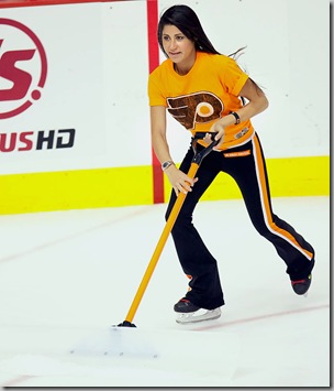 Philadelphia Flyers Ice Girls 2