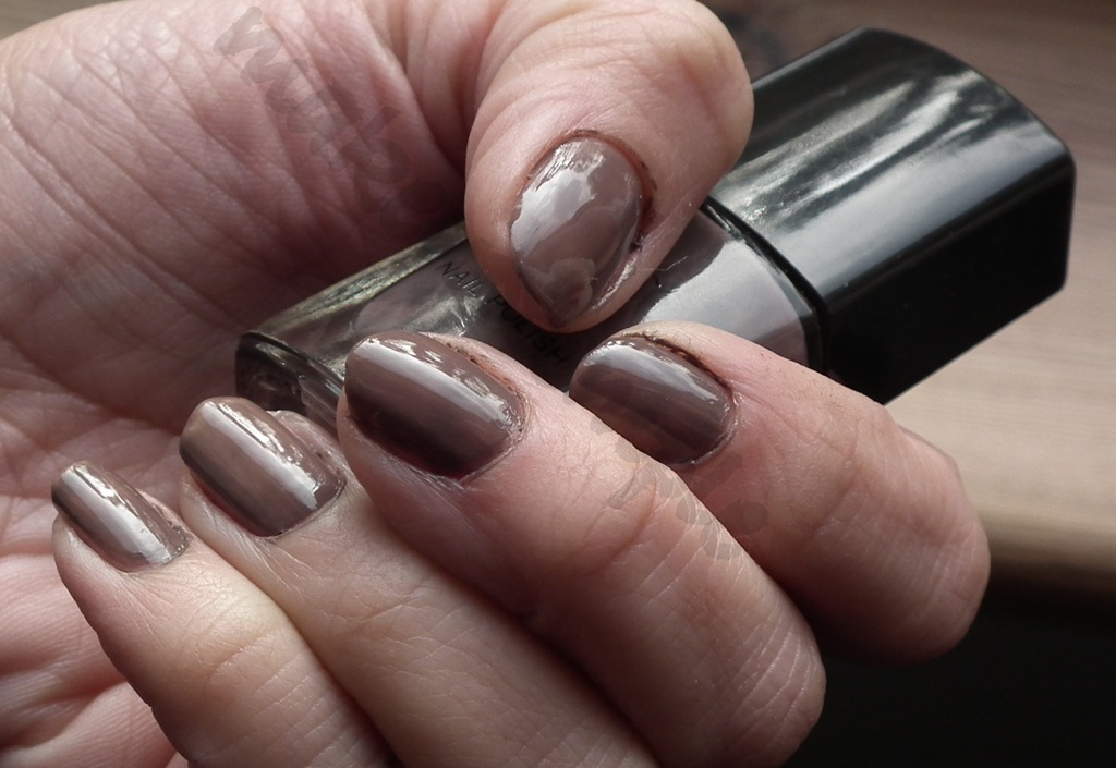 [elf smokey brown nailpolish[5].jpg]