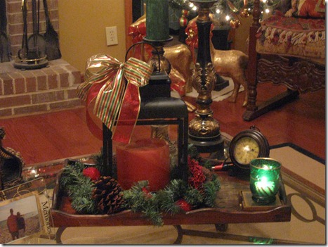 christmas 2010 coffee table 012