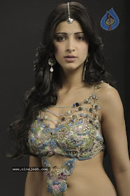 Shruti Hassan Latest Cute Photos