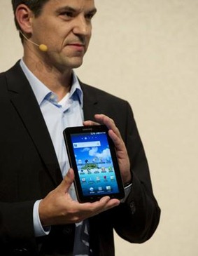 Thomas Richter, Head of Portfolio Management for Telecommunications Europe of Samsung presents the new Samsung Galaxy Tab