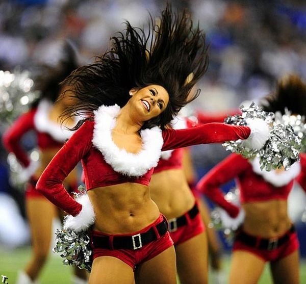 sexy_christmas_cheerleaders_07