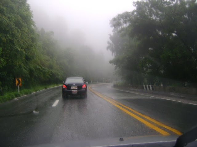 http://lh6.ggpht.com/_lTNT21-ATrs/SydJS697LOI/AAAAAAAAAzM/7t8CW3RM6wM/s640/PB-Pare015.JPG