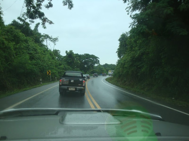 http://lh6.ggpht.com/_lTNT21-ATrs/SydJYCkeKdI/AAAAAAAAAzc/2KLZJmTv9tE/s640/PB-Pare001.JPG