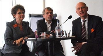 Het panel: vlnr Inge Angevaare, Charles Jeurgens, en Sander Bersee