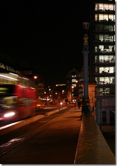 night-bus-street